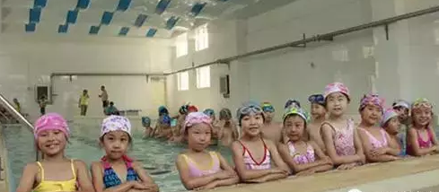 艾瑞德国际学校游泳池.png